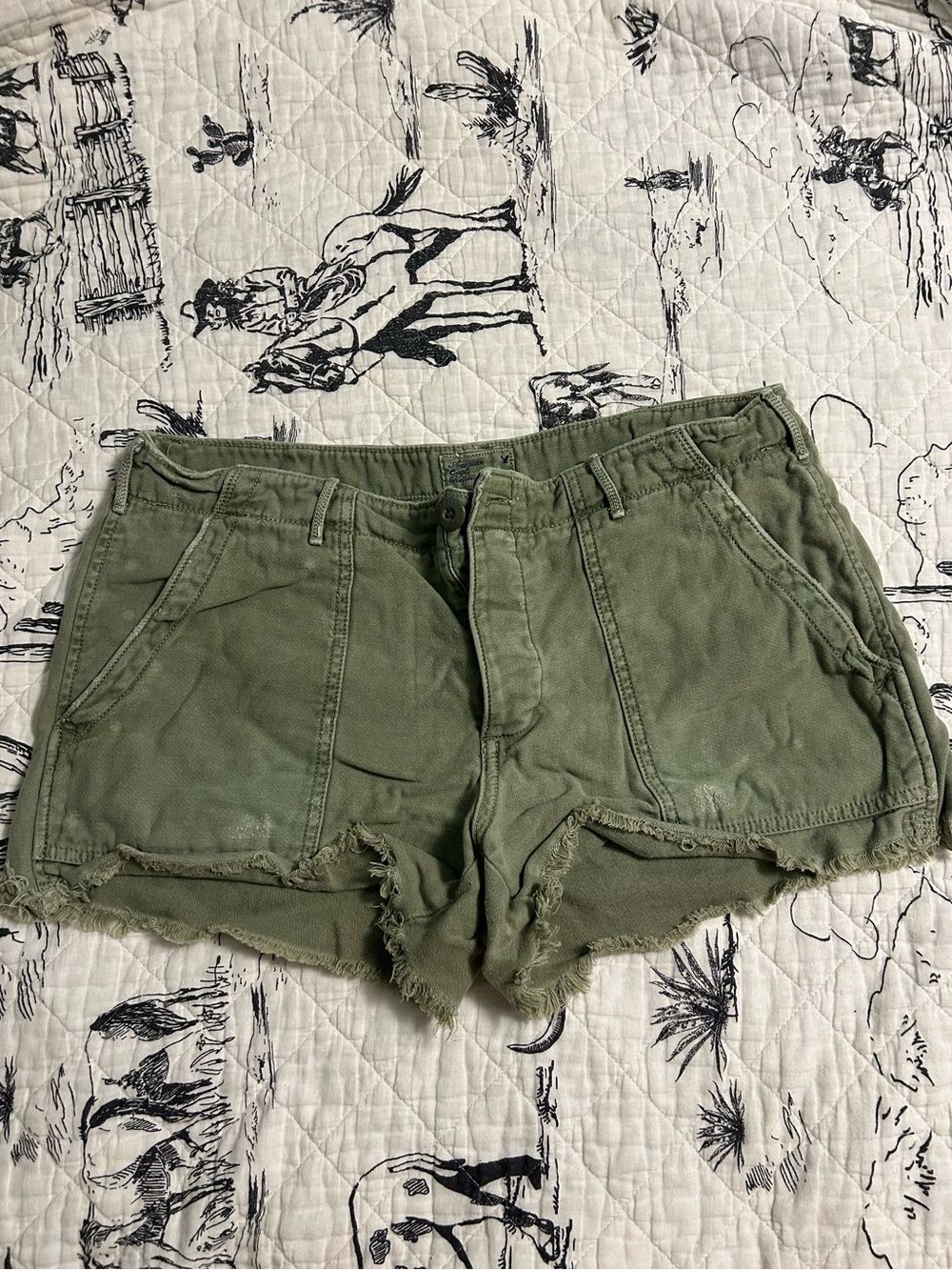 AE Olive Green Women's Frayed Hem Shorts